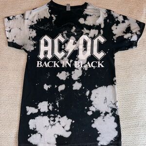 AC/DC Women’s Tie-Dye Back In Black V-Neck Tee - Black & White